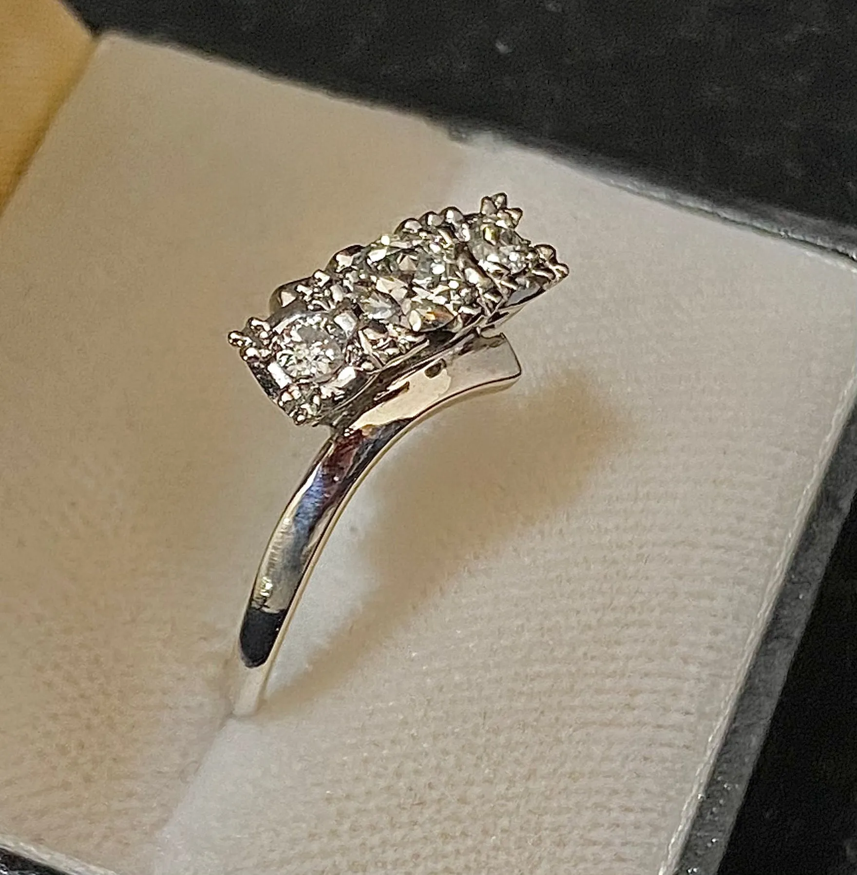 1920's Antique Unique Solid White Gold 3-stone Diamond Ring - $6K Appraisal Value w/CoA}