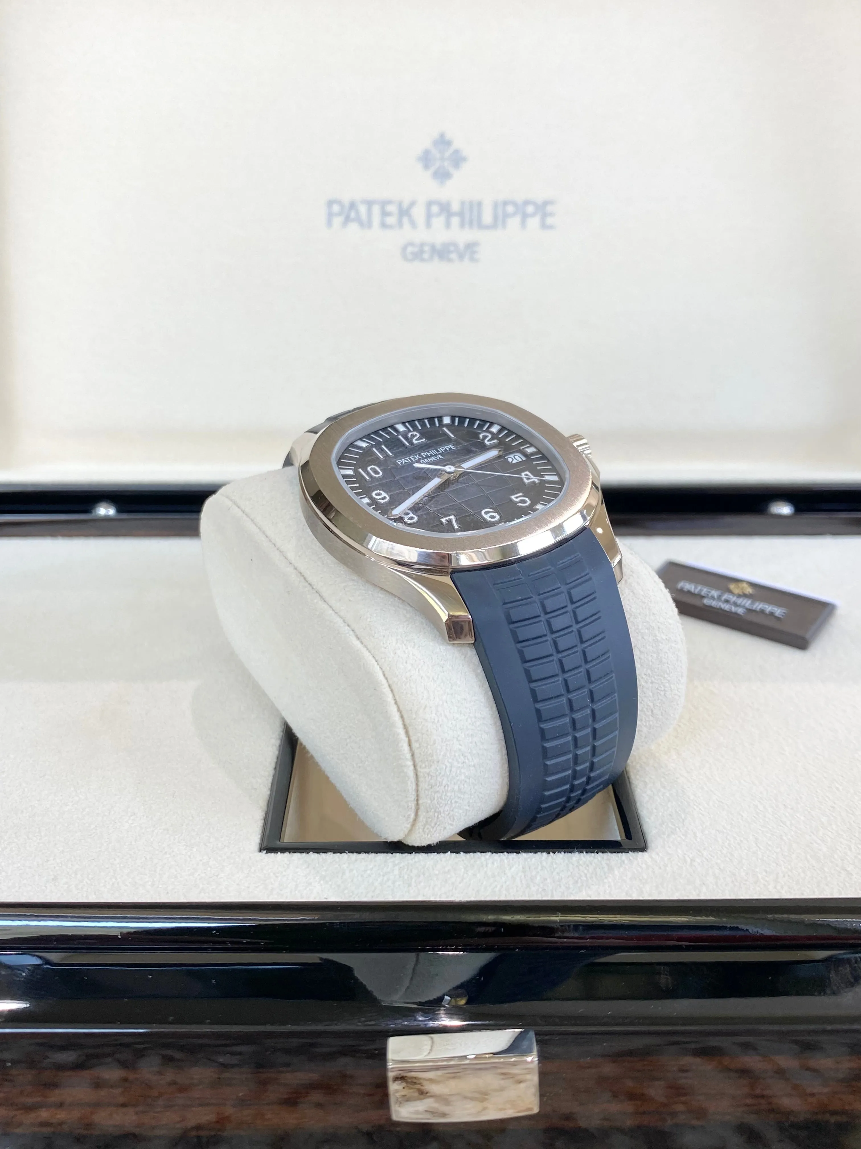 2021 Patek Philippe Aquanaut Self-Winding 5168G