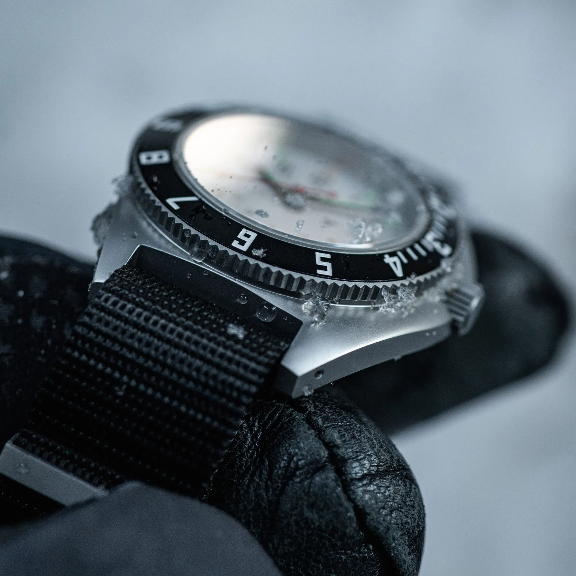 41mm Arctic Steel Navigator (SSNAV) on Nylon DEFSTAN