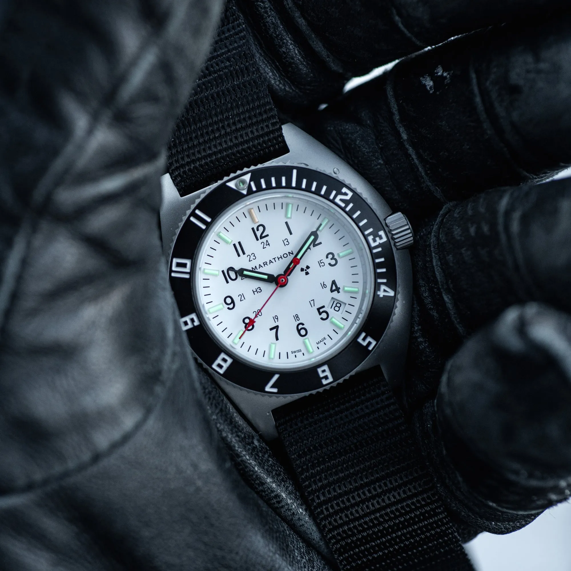 41mm Arctic Steel Navigator w/ Date (SSNAV-D) on Ballistic Nylon