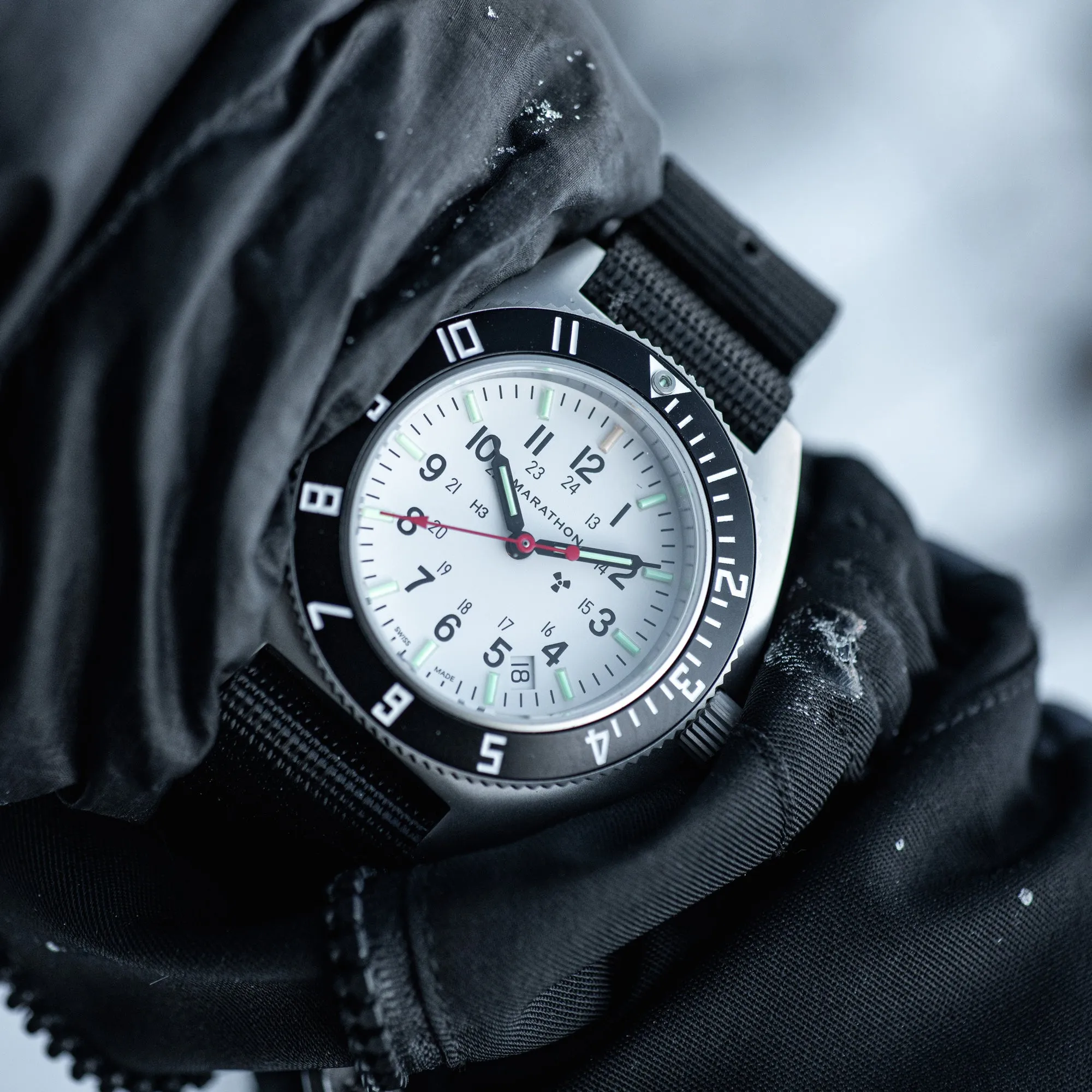 41mm Arctic Steel Navigator w/ Date (SSNAV-D) on Nylon DEFSTAN