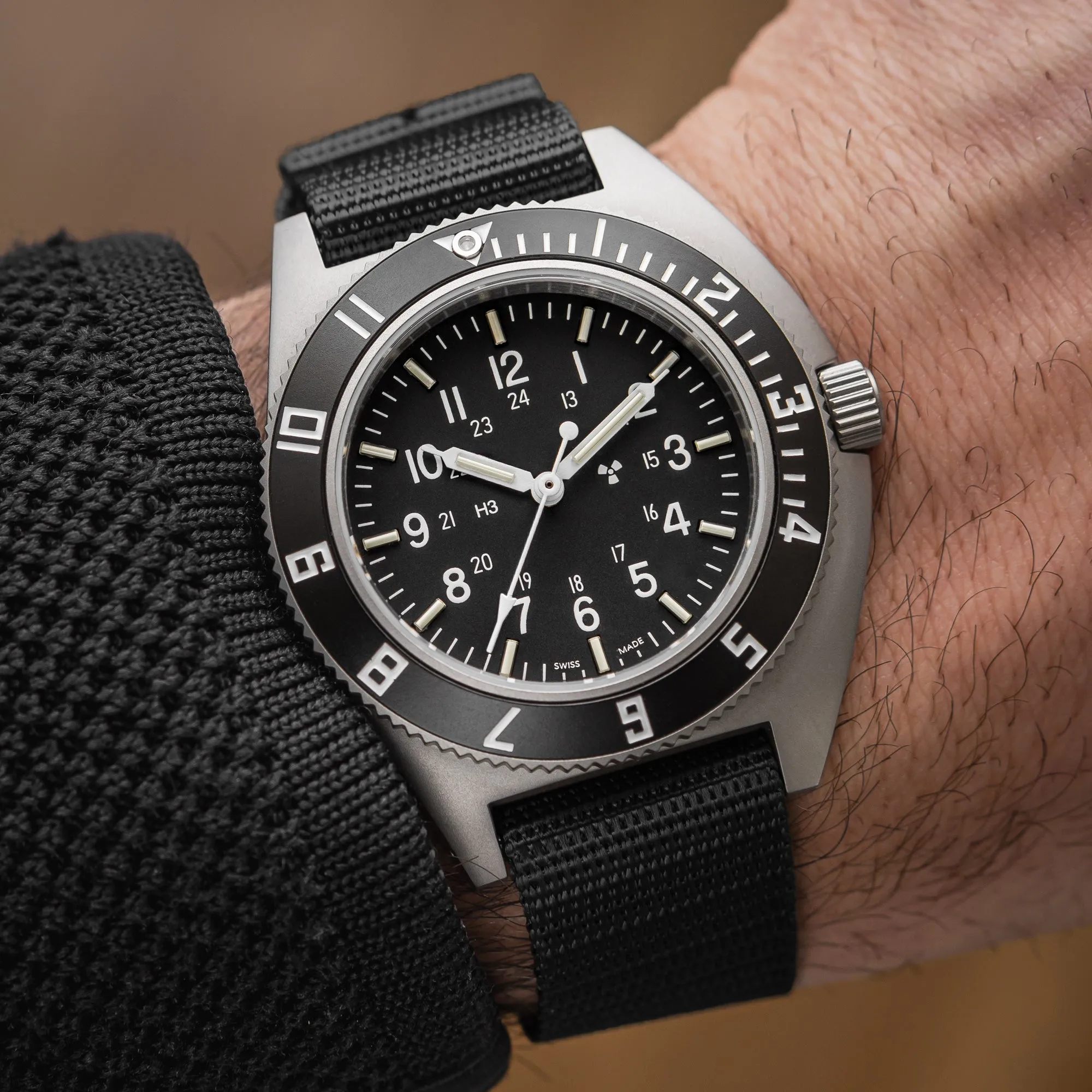 41mm Steel Navigator (SSNAV) on Ballistic Nylon
