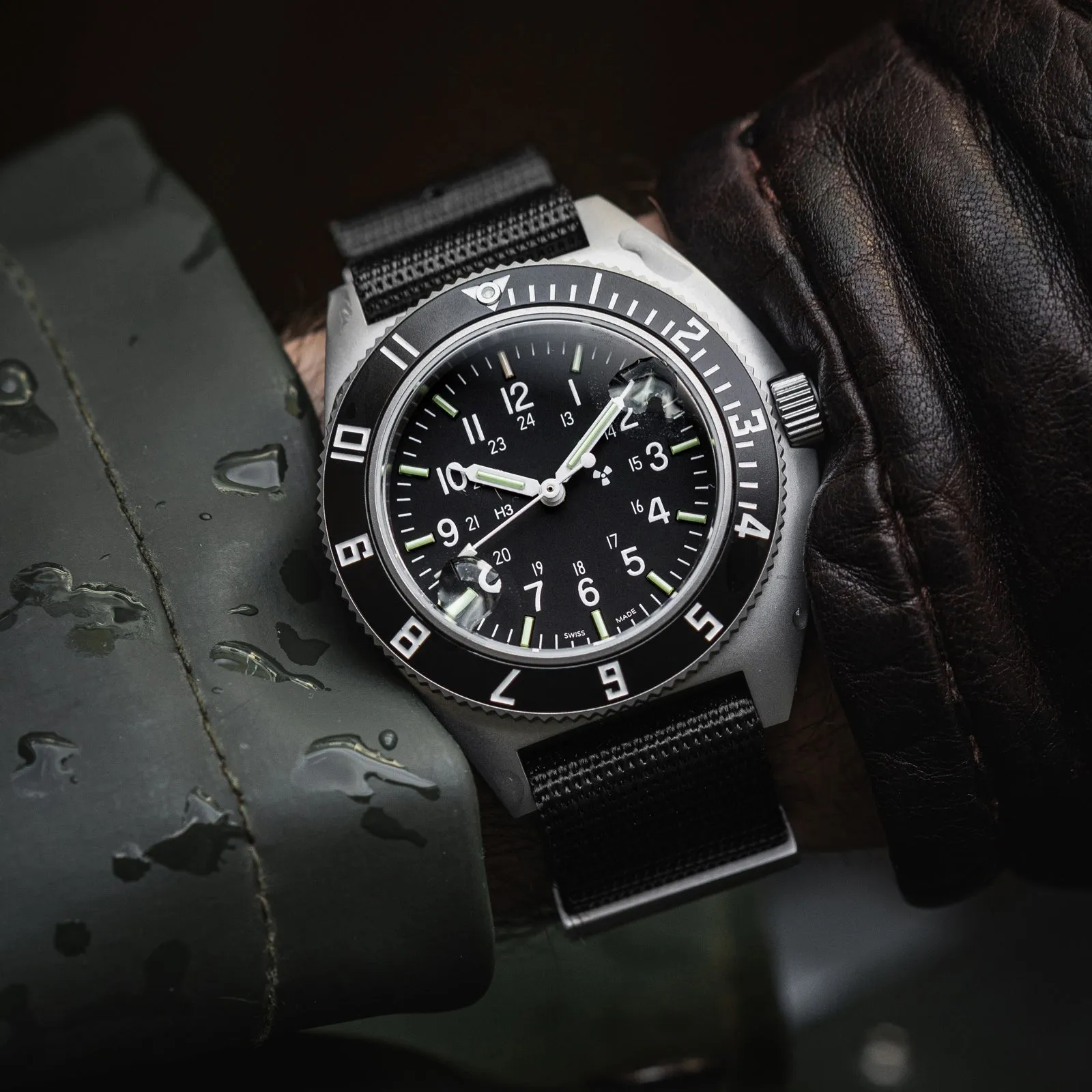 41mm Steel Navigator (SSNAV) on Nylon DEFSTAN