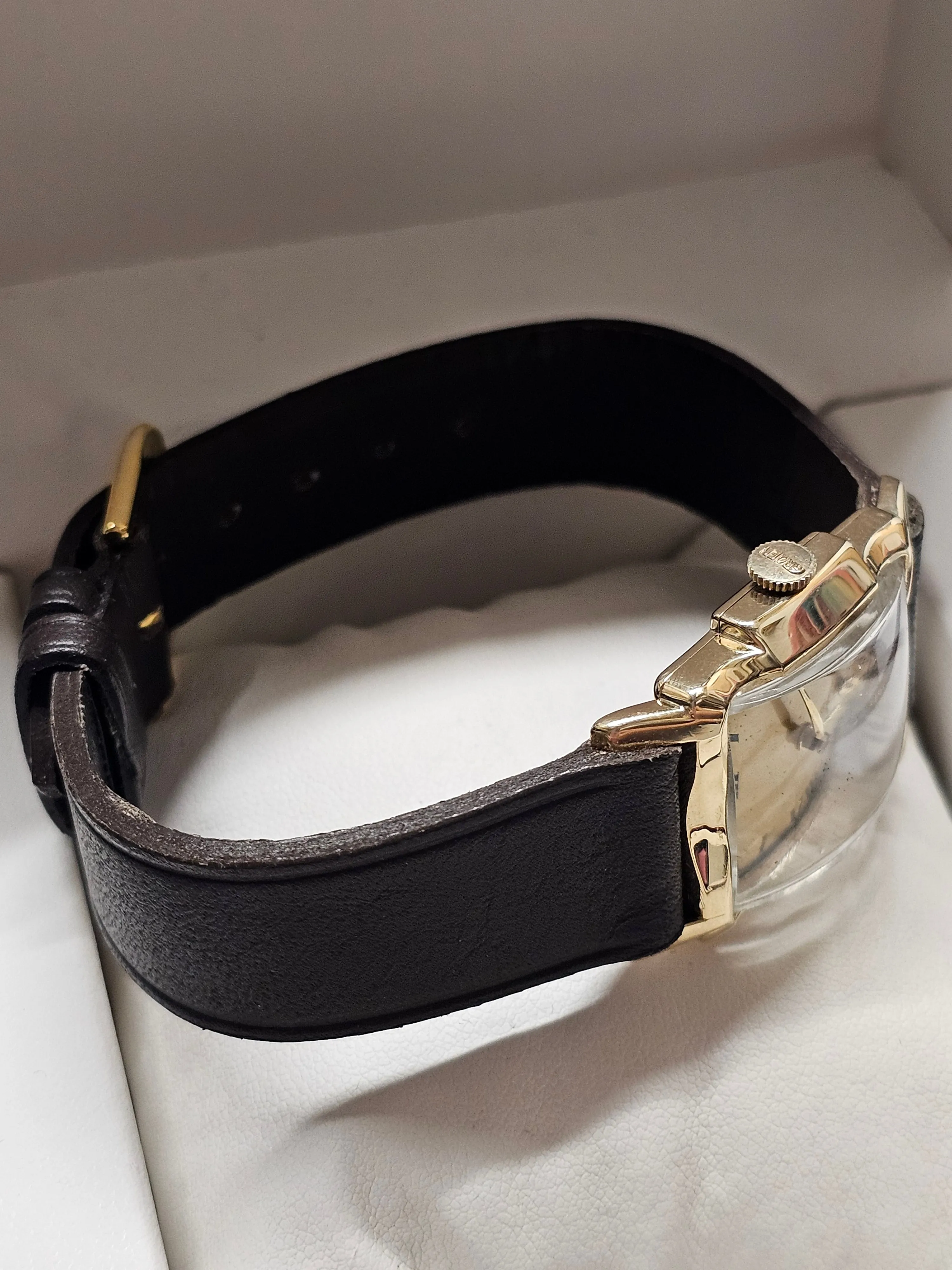 BULOVA Solid YG Vintage 1940's Unique Fancy Case Design Watch - $10K APR w/ COA!