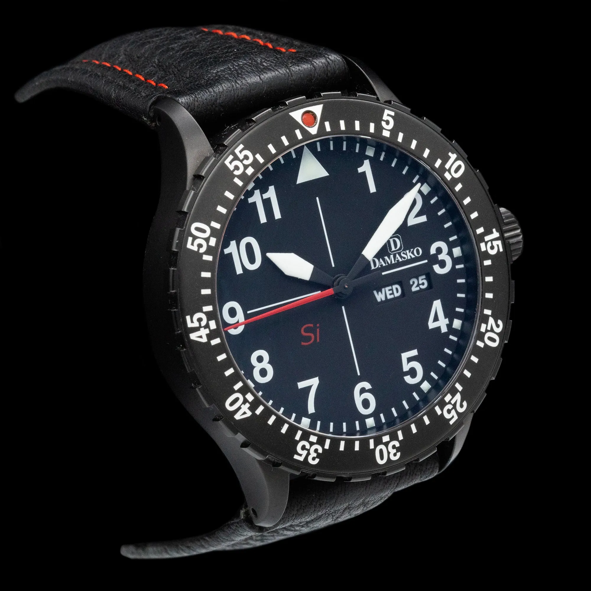 Damasko - DK10 Black 42mm
