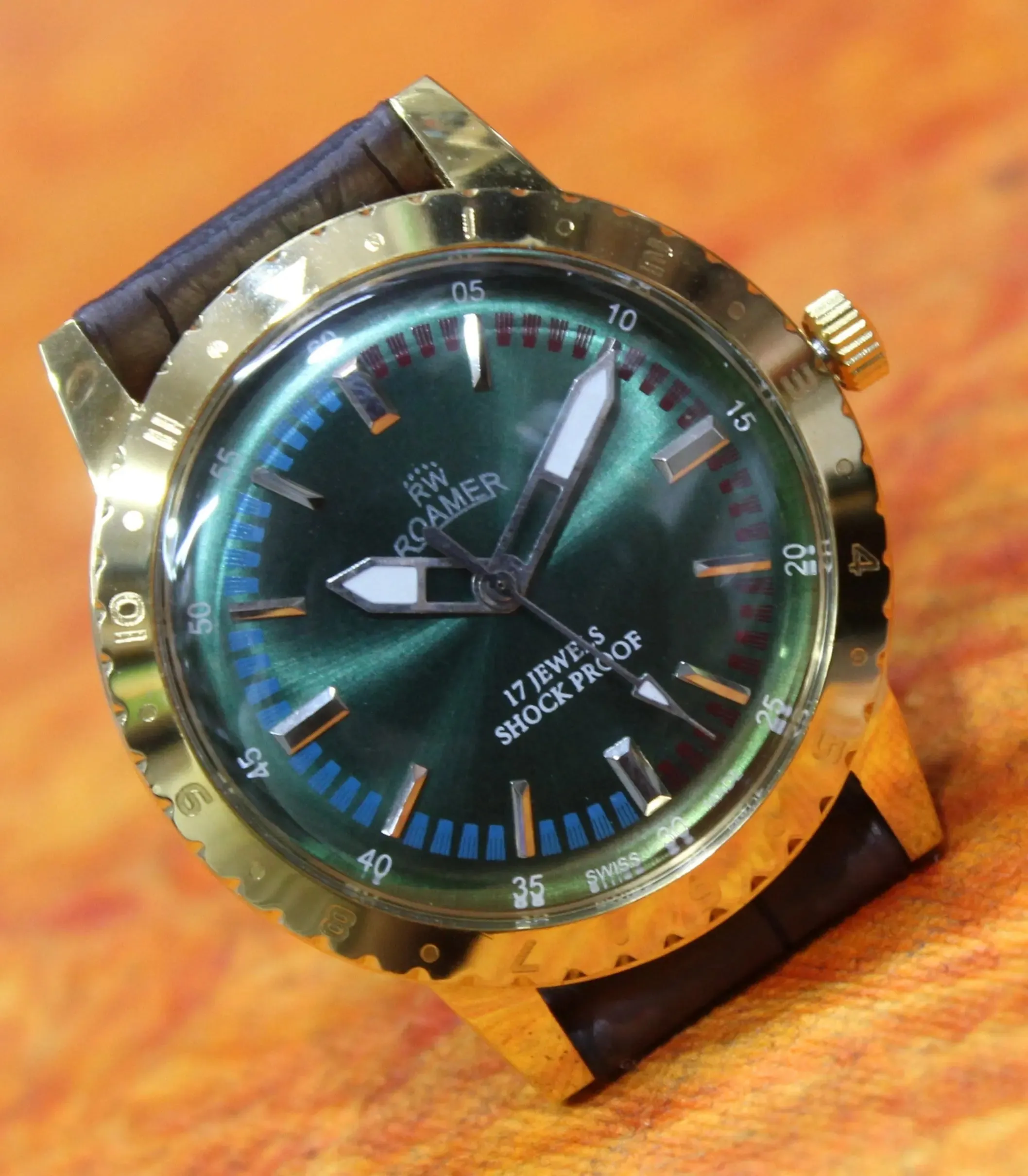 Hand Winding Swiss Made Wristwatch Roamer Vintage 17 Jewels FHF ST96 Movement