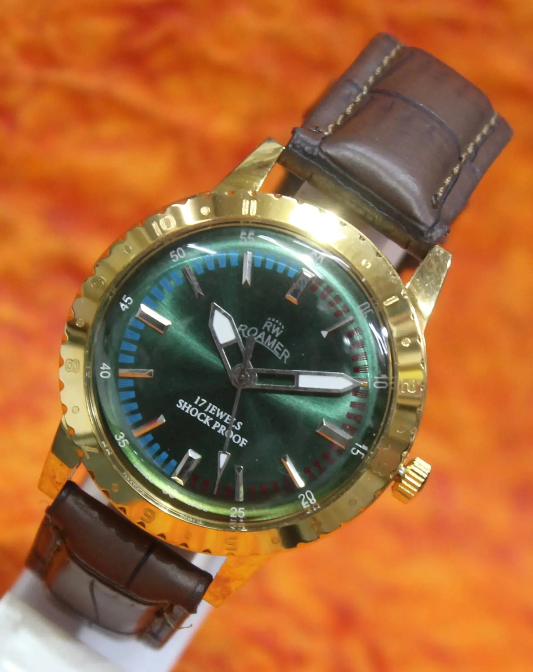 Hand Winding Swiss Made Wristwatch Roamer Vintage 17 Jewels FHF ST96 Movement