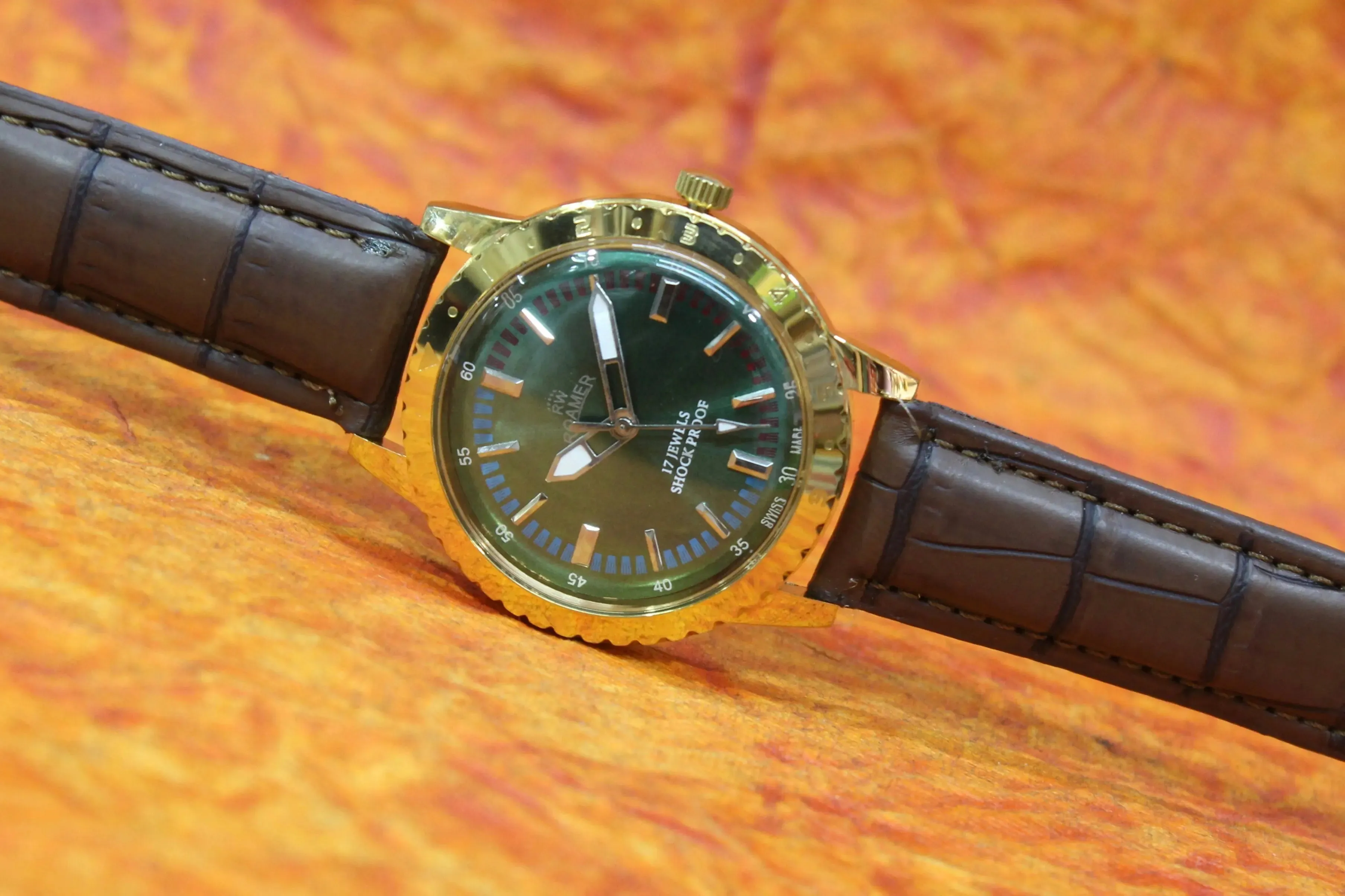 Hand Winding Swiss Made Wristwatch Roamer Vintage 17 Jewels FHF ST96 Movement
