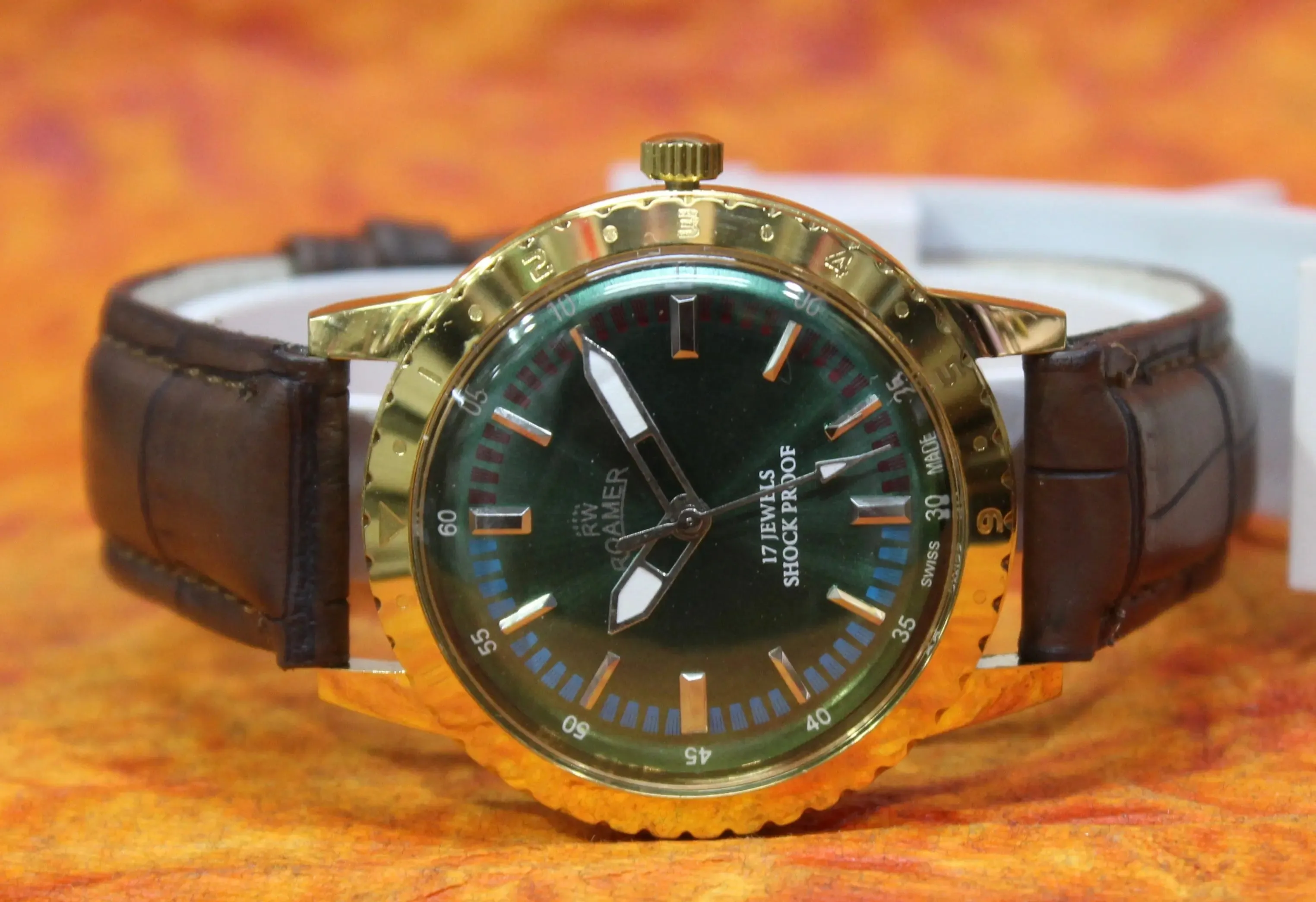Hand Winding Swiss Made Wristwatch Roamer Vintage 17 Jewels FHF ST96 Movement