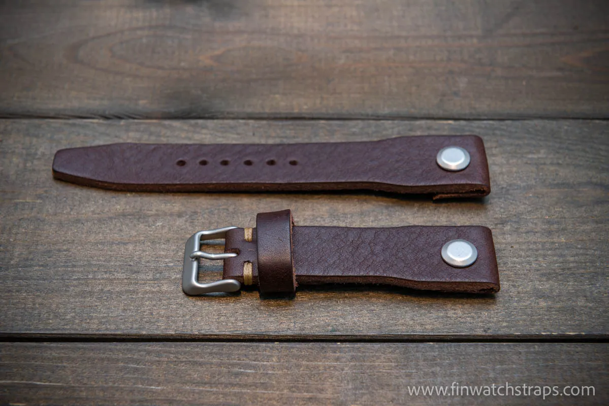 Open-ended leather watch strap with Chicago screws. Pilot style. Handmade in Finland.