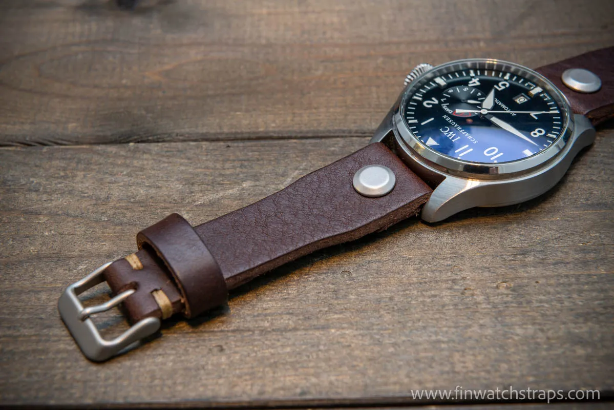 Open-ended leather watch strap with Chicago screws. Pilot style. Handmade in Finland.