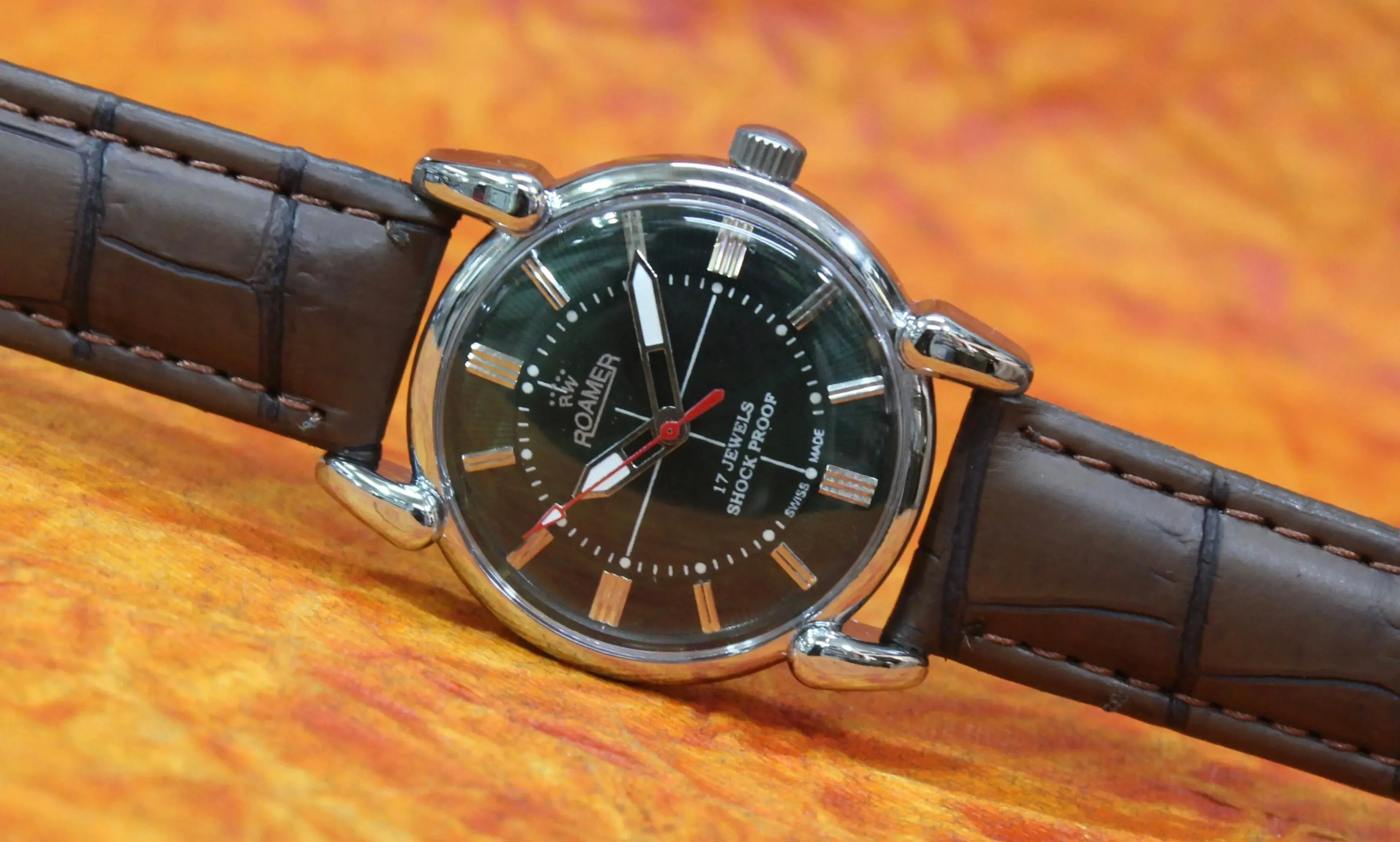 Roamer Vintage Wristwatch 17 Jewels FHF ST96 Mechanical Hand Winding Swiss Made Mechanism