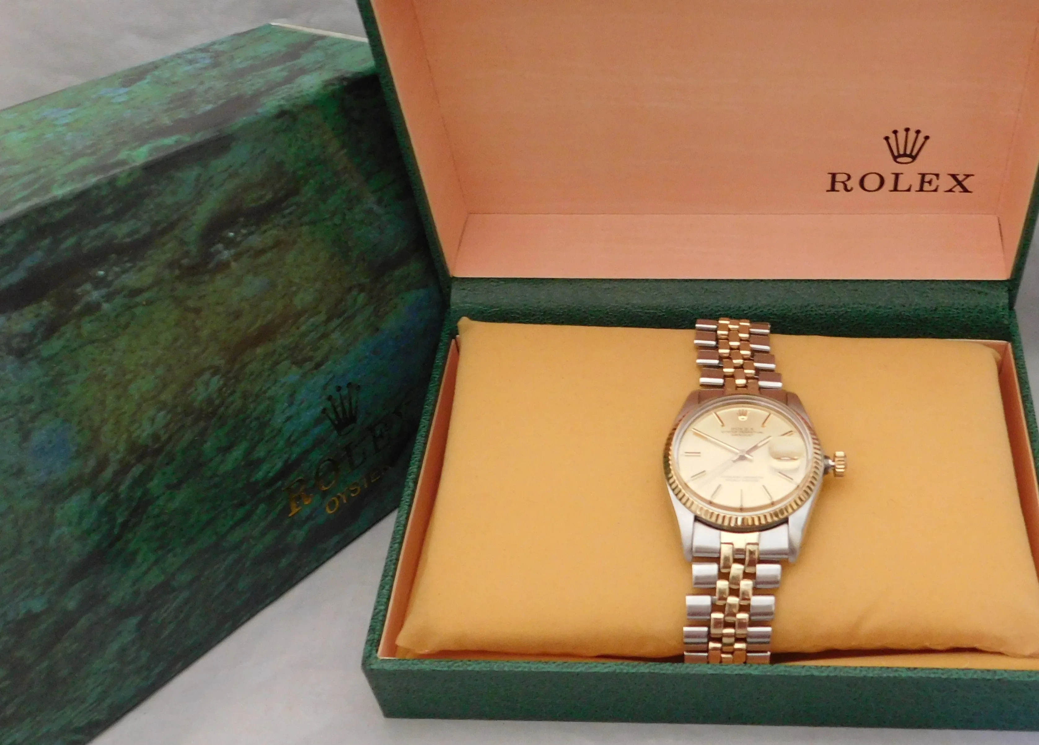 Rolex Datejust Ref. 1601 Champagne Dial 14k Solid Gold/SS 1974 Mens Watch....36mm