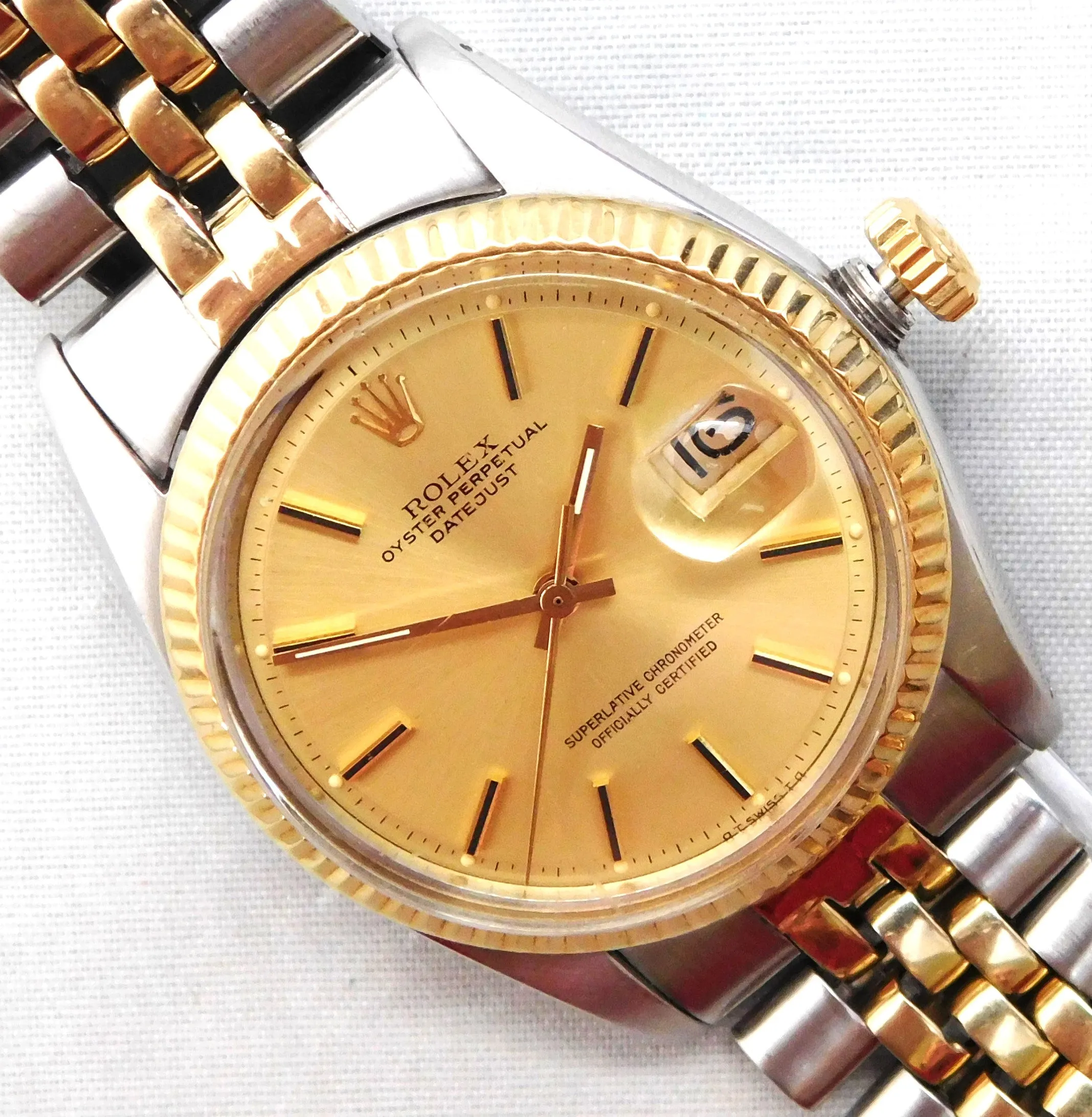 Rolex Datejust Ref. 1601 Champagne Dial 14k Solid Gold/SS 1974 Mens Watch....36mm