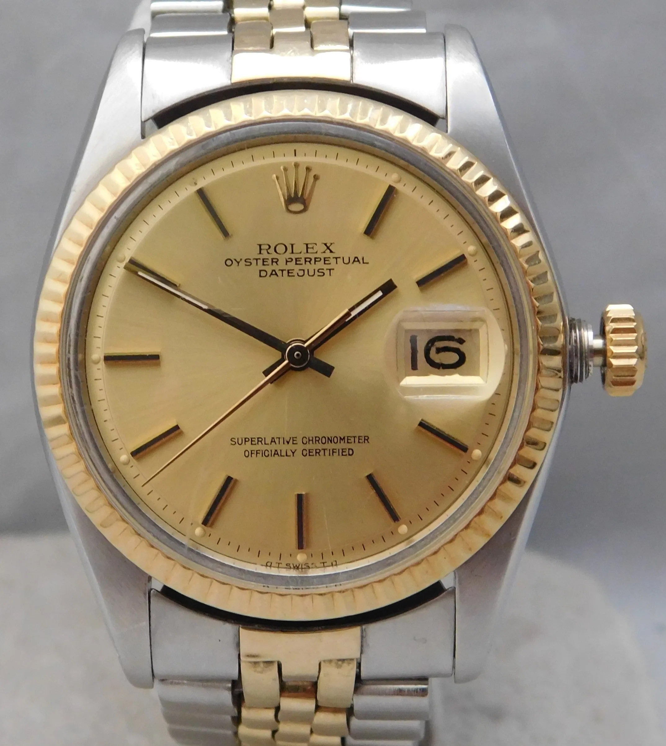Rolex Datejust Ref. 1601 Champagne Dial 14k Solid Gold/SS 1974 Mens Watch....36mm