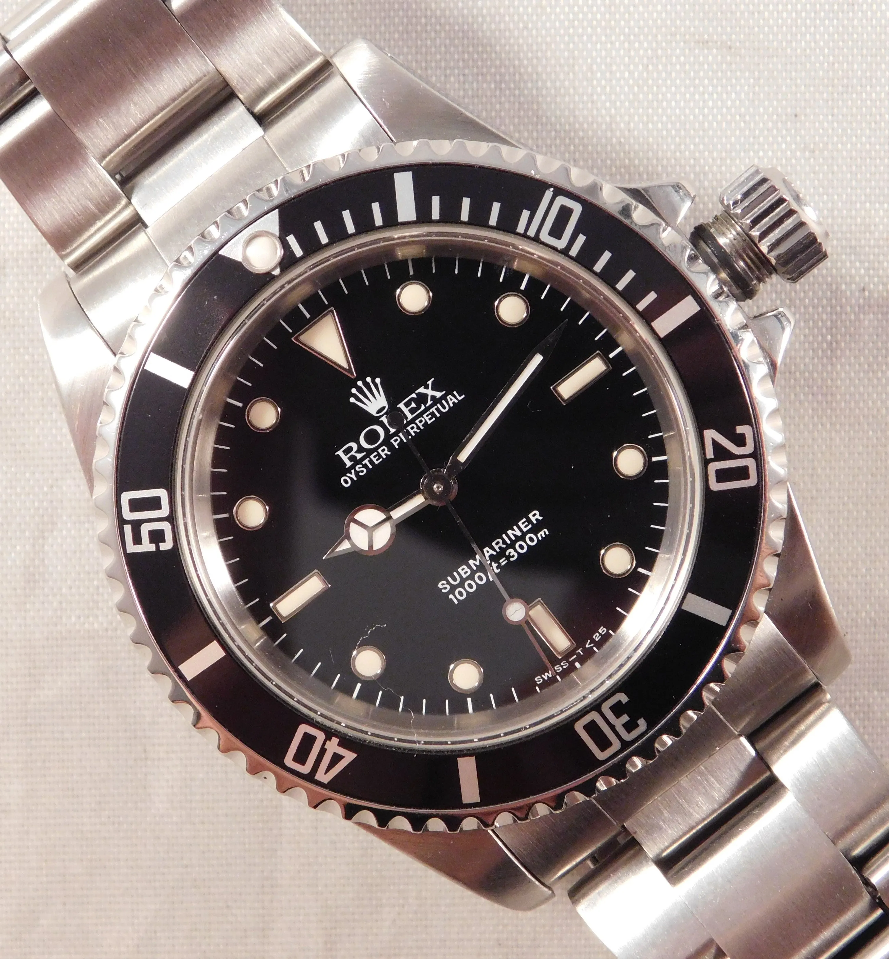 Rolex Submariner No Date 14060 SS Black Dial Vintage 1990 Mens Watch....40mm