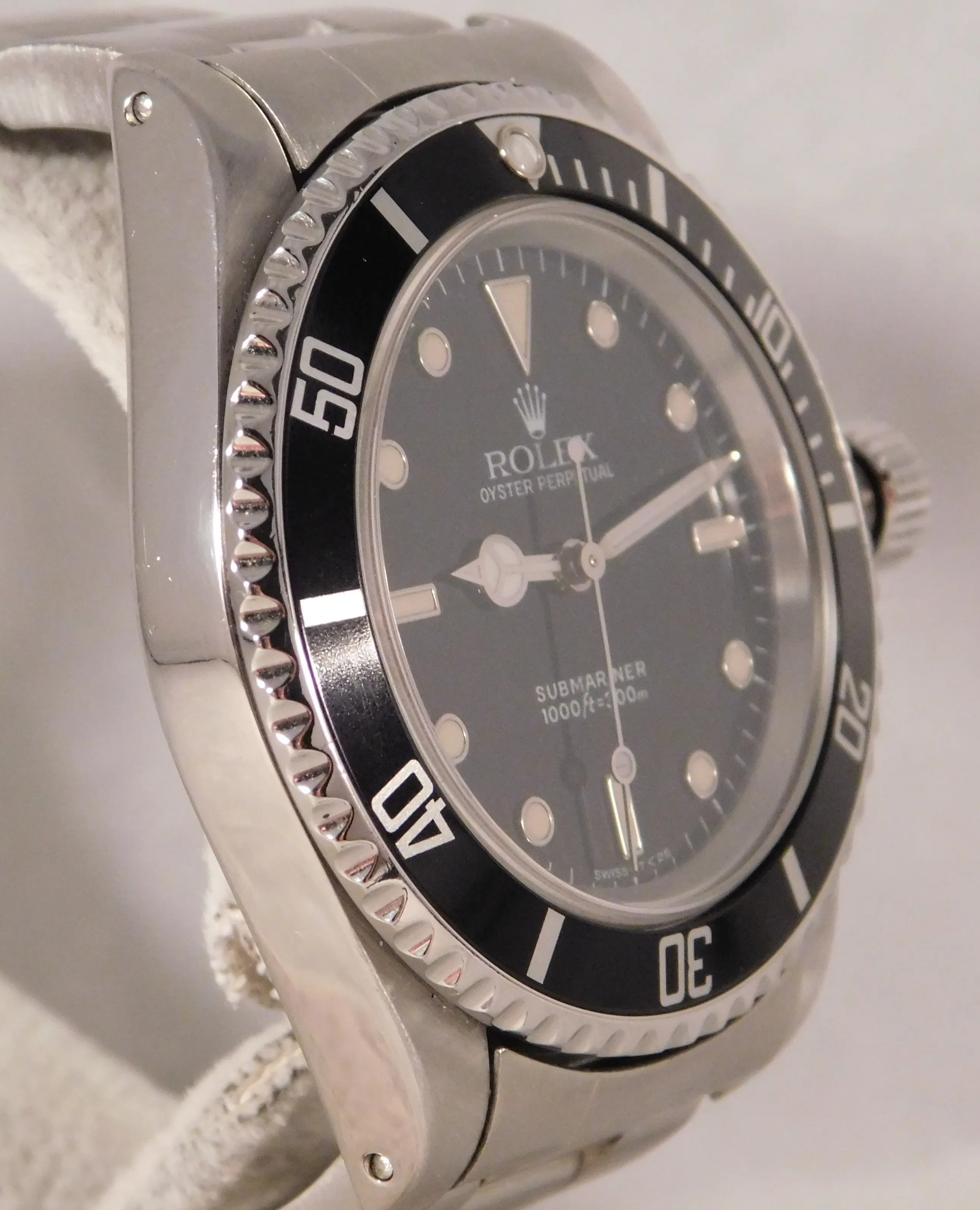 Rolex Submariner No Date 14060 SS Black Dial Vintage 1990 Mens Watch....40mm