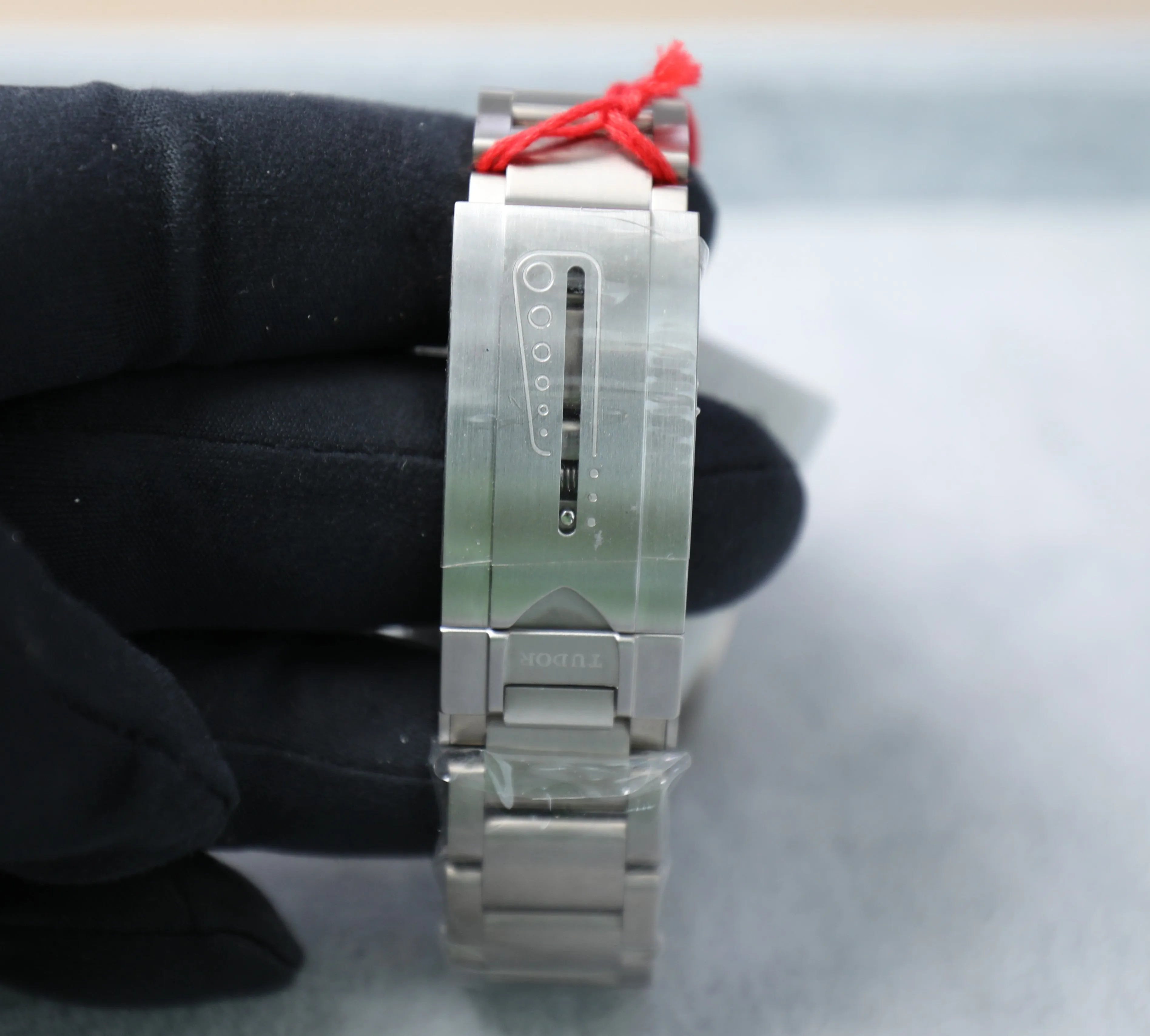 Tudor Pelagos – Titanium – 42mm – LHD Lefty – New – Full Set