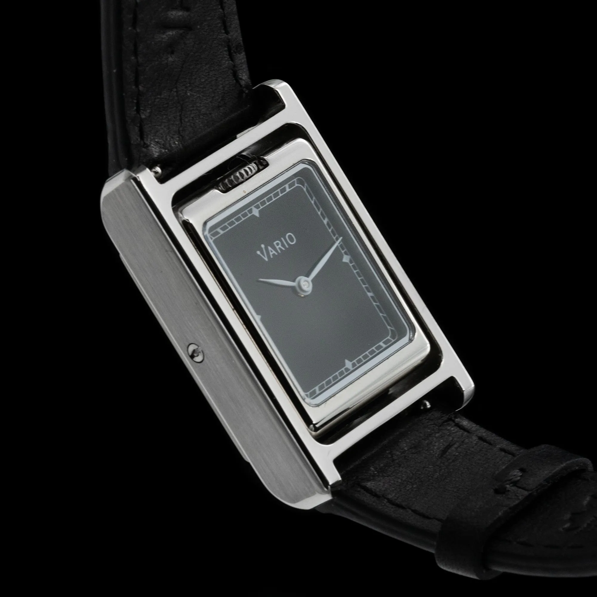 Vario - VERSA Reversible Dual Time Silver-Black Watch