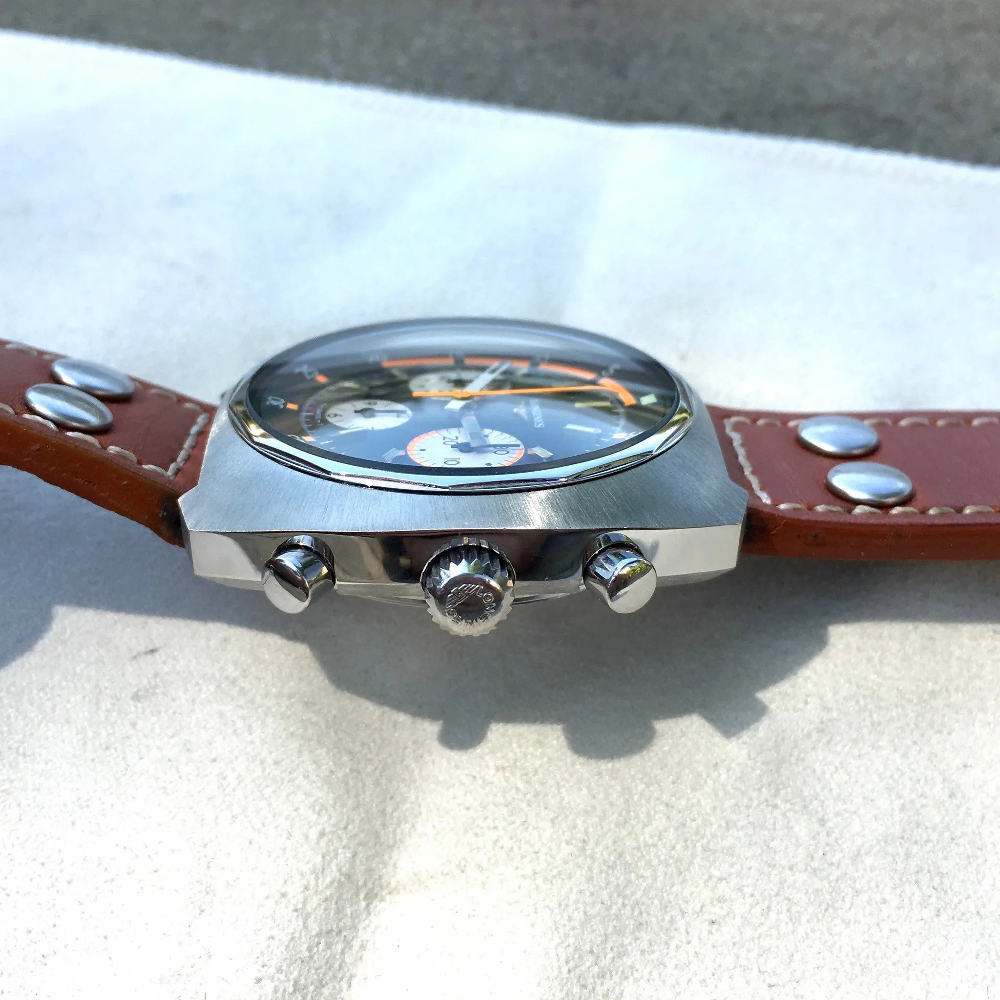 Vintage Longines 8224-4 Steel Chronograph Black Valjoux 726 Mens Watch